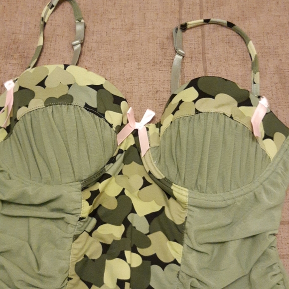 Cami Bustier Set Camo Hearts Large - Picture 2 of 9